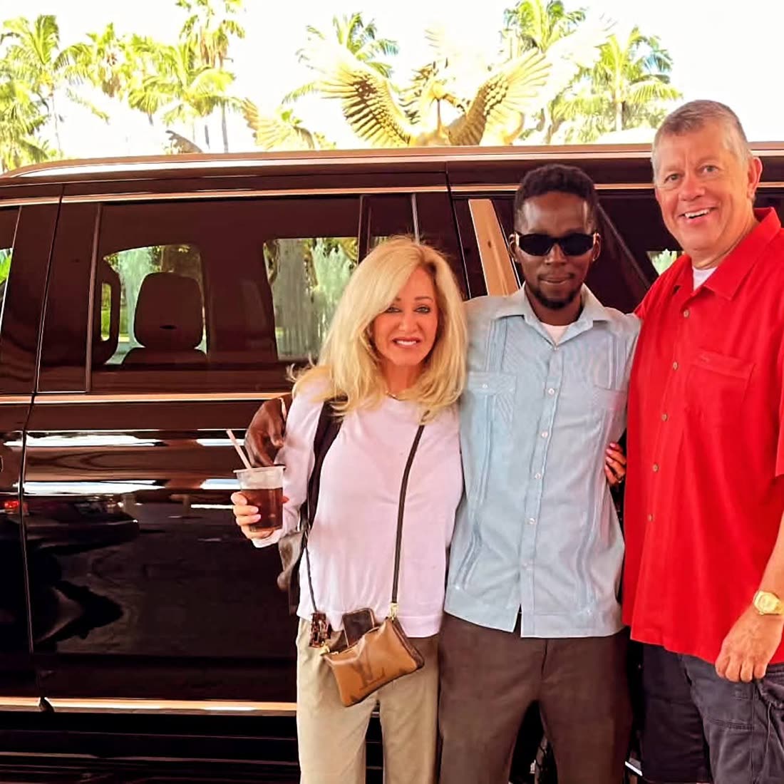Mike with two guests at Atlantis